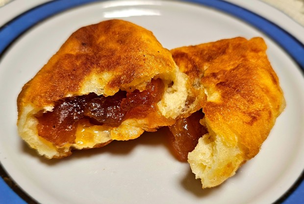 Пирожки с домашним повидлом