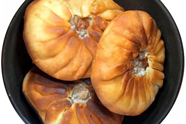 Пирожки с курятиной и грибами