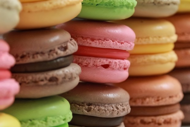 Пирожное макарон с тремя начинками