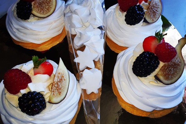 Пирожные «Мини-Павлова»