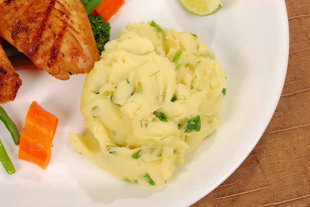 Пюре из картофеля и зеленой капусты