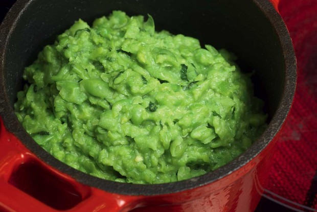 Пюре из зеленого горошка с мятой