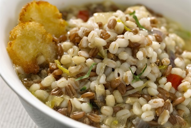 Плов  из перловки с луком