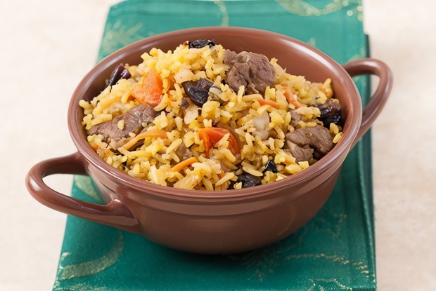 Плов с бараниной и сухофруктами