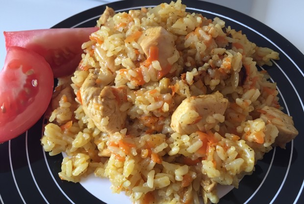 Плов с курицей на сковороде