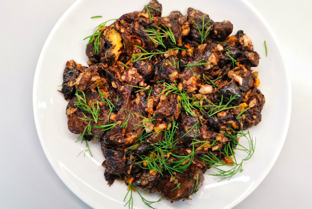 Подосиновики, обжаренные в сливочном масле с яйцом