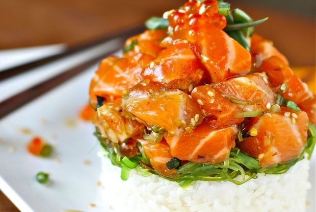 Поке с лососем и лимонным кимчи