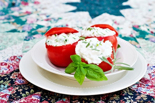 Помидоры фаршированные по-провансальски