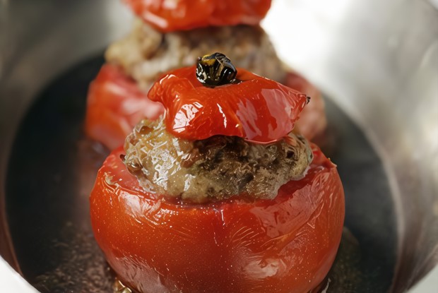 Помидоры фаршированные телятиной