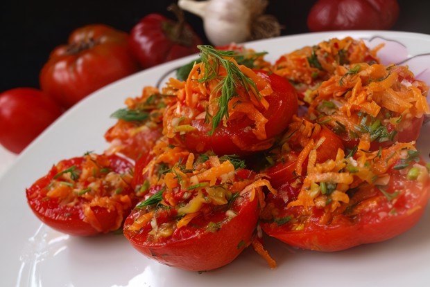 Помидоры маринованные по-корейски