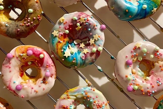 Пончики с радужной глазурью