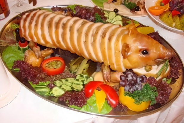 Поросенок фаршированный