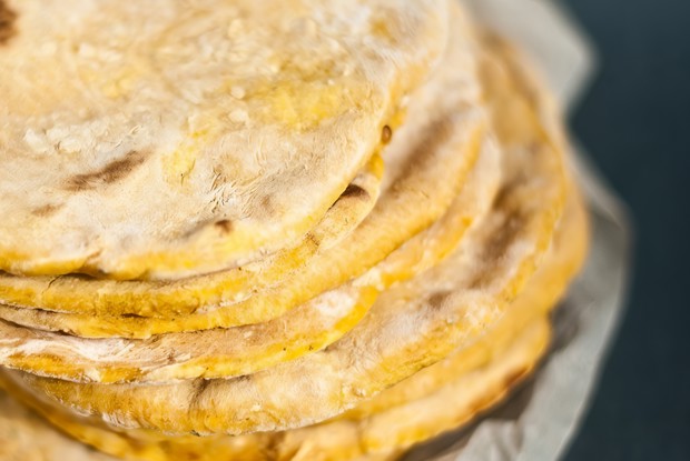 Постная тыквенная лепешка с кунжутом