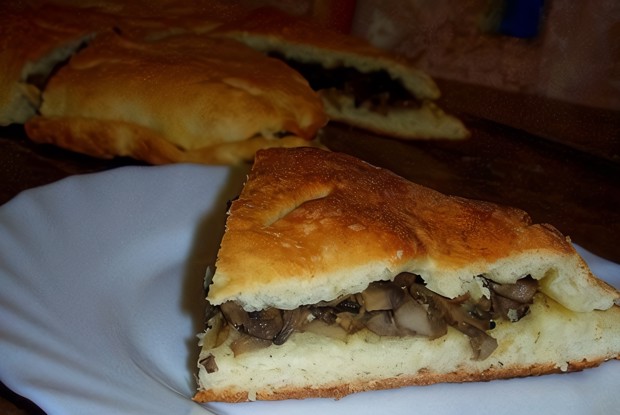 Постный пирог с шампиньонами