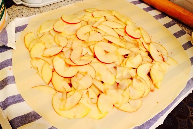 Постный штрудель с яблоками