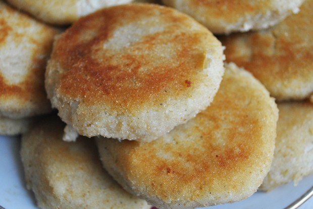 Постные капустные котлеты с зеленью