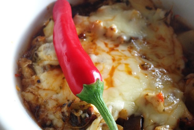 Пряные овощи, запеченные под сыром