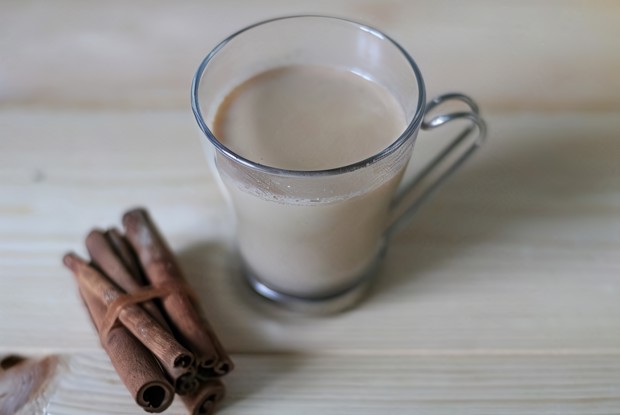 Пряный чай латте