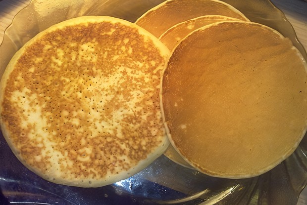 Простые блинчики на молоке