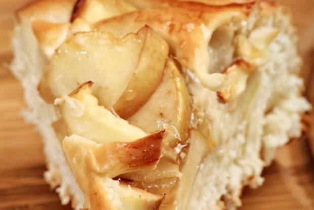 Простой пирог с яблоками