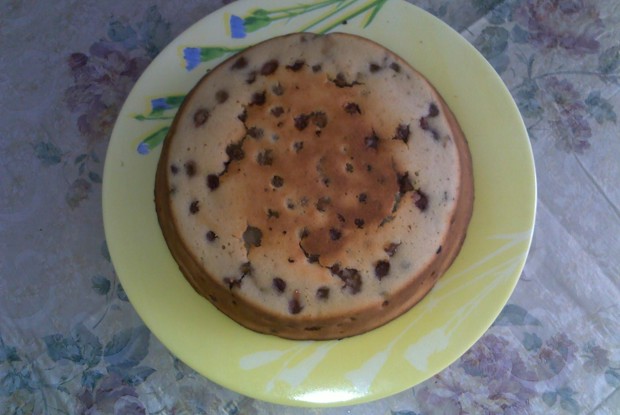 Простой пирог с земляникой