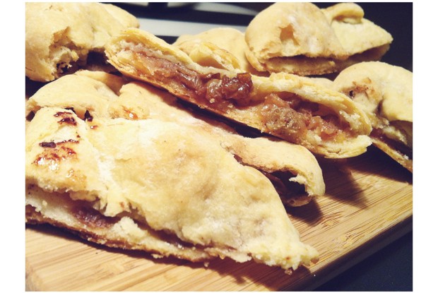 Простой рулет с яблоками