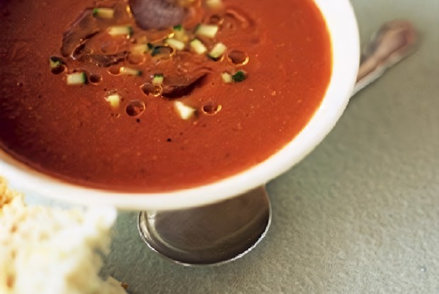 Простой суп из помидоров