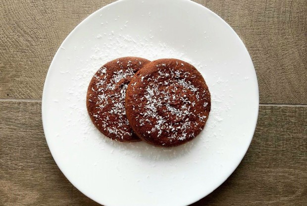 Протеиновые печенья с кокосовой стружкой