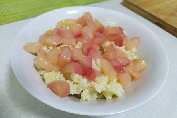 Пшенная каша с томленым нектарином