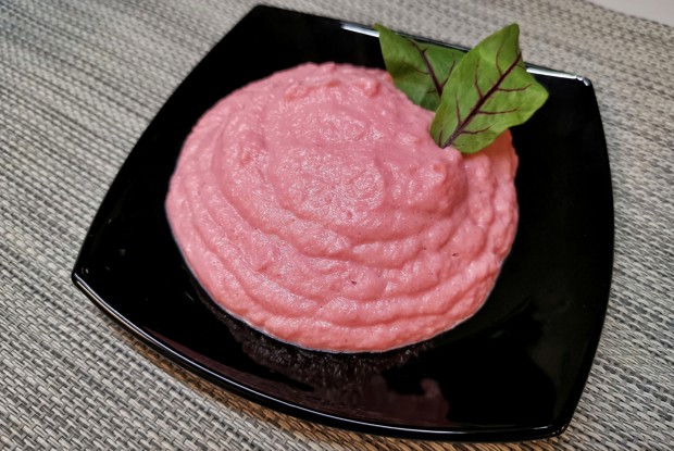 Пюре из цветной капусты со свеклой