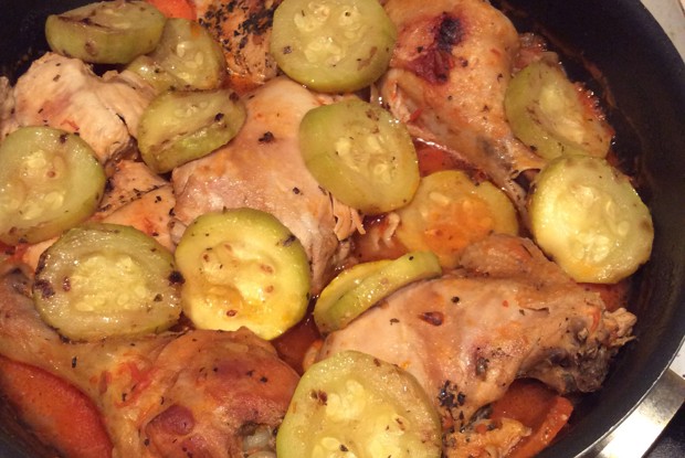 Рагу из курицы с цукини