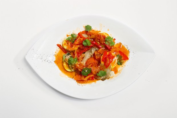 Рагу из тыквы с вешенками и соусом лечо