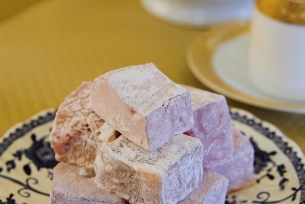 Рахат-лукум с орехами