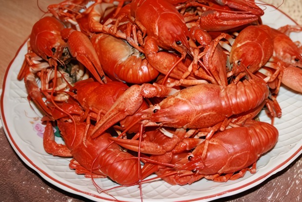 Раки в белом вине