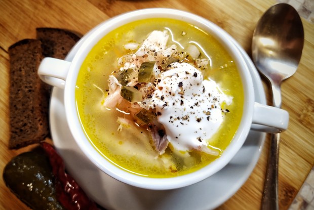 Рассольник с курицей и репой