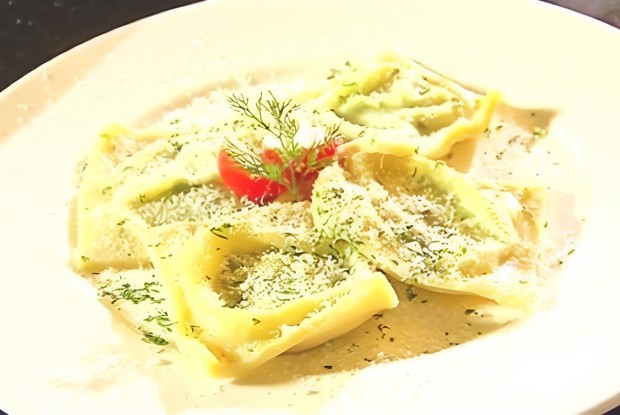 Равиоли с рикоттой и шпинатом