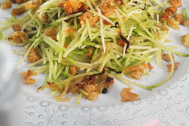 Редька со шкварками