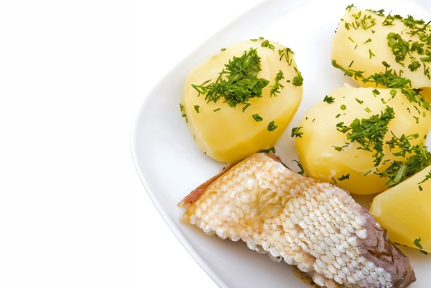 Рыба отварная с картофелем