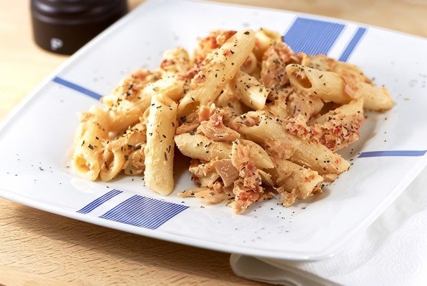 Рыбная паста с тунцом, сельдереем и базиликом