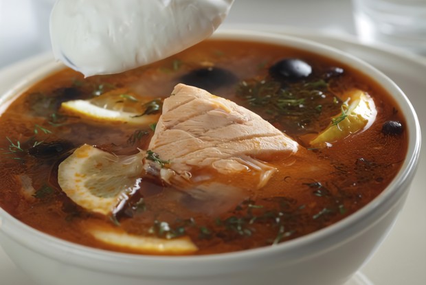 Рыбная солянка с кальмарами