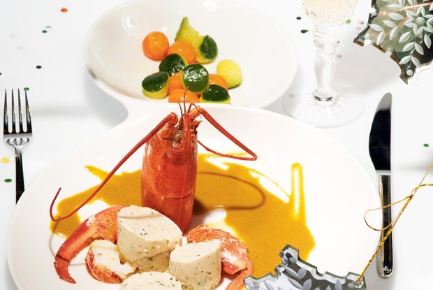 Рыбный мусс с мясом и соусом из лобстера