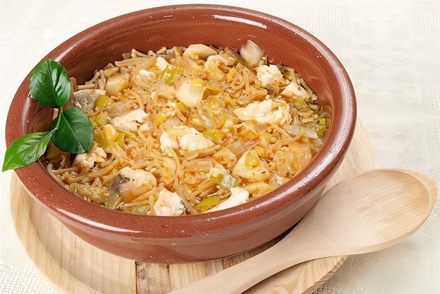 Рыбный суп с лапшой