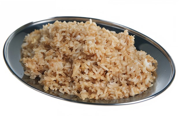 Рис, обжаренный с яйцом и зеленым луком