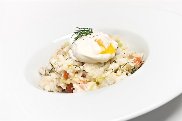 Рис с яйцом пашот