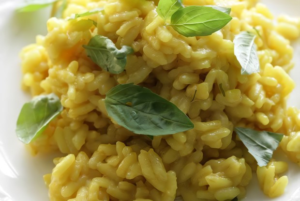 Ризотто «Миланезе» с овощным бульоном и шафраном