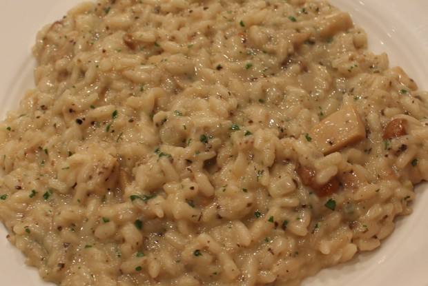 Ризотто с белыми грибами и трюфельной пастой