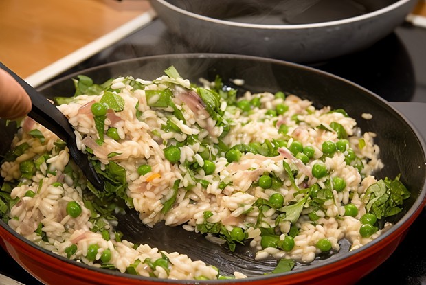 Ризотто с горохом и беконом