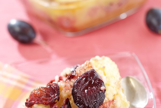 Ризотто с кокосовым молоком и сливами, запечеными в марсале с корицей