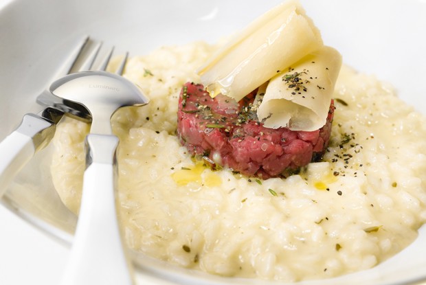 Ризотто с тартаром из говядины