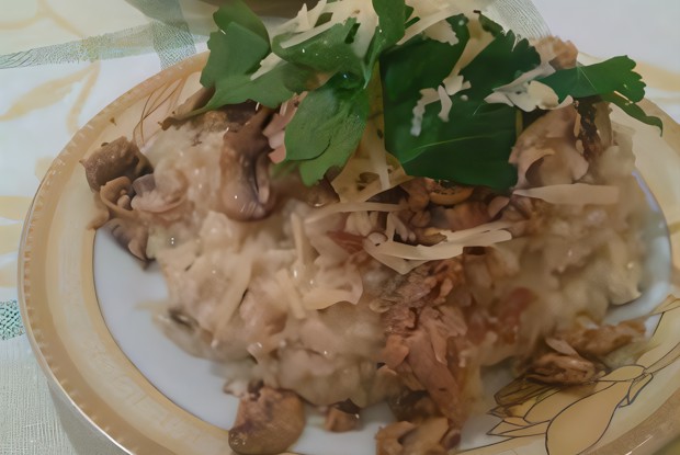 Ризотто с тунцом и шампиньонами